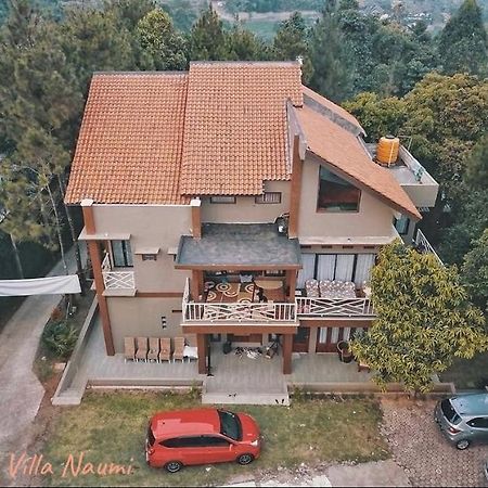 Villa Naumi Bandung Exterior foto