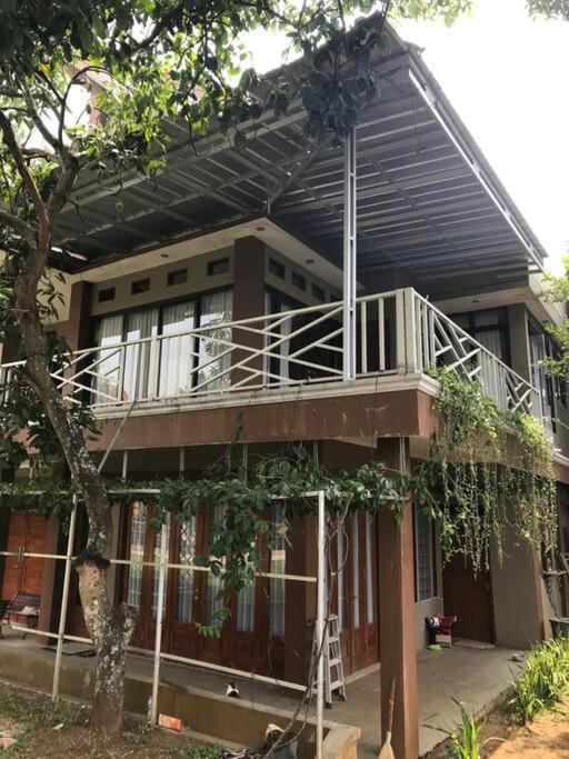 Villa Naumi Bandung Exterior foto