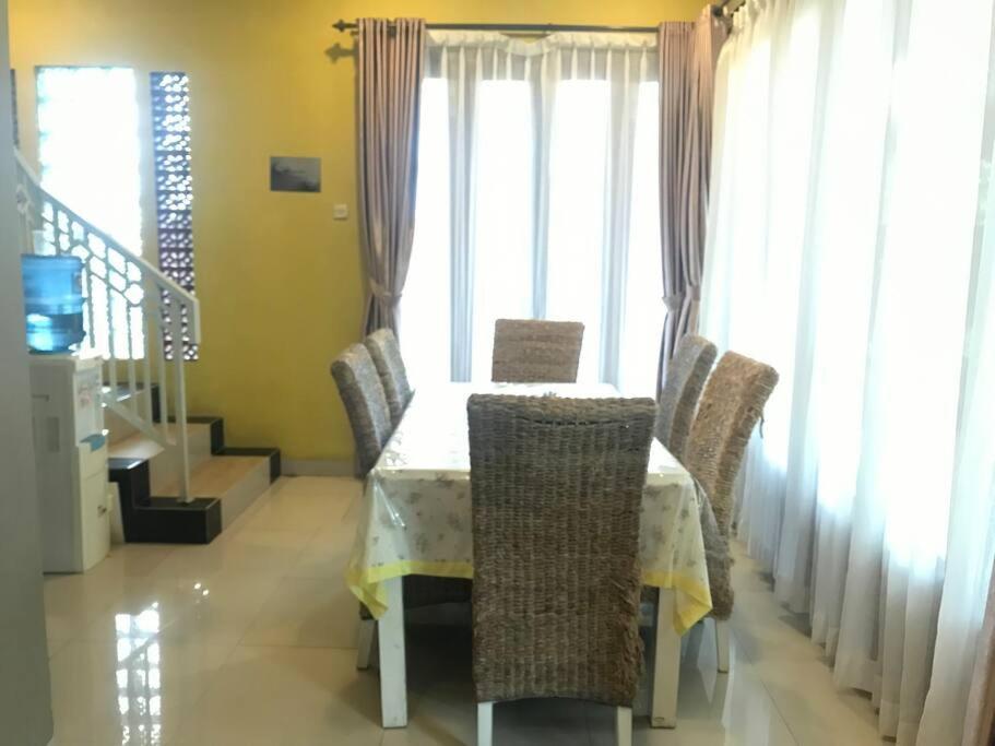 Villa Naumi Bandung Exterior foto