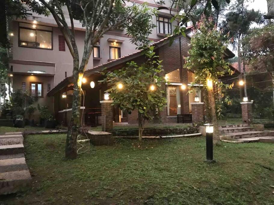 Villa Naumi Bandung Exterior foto