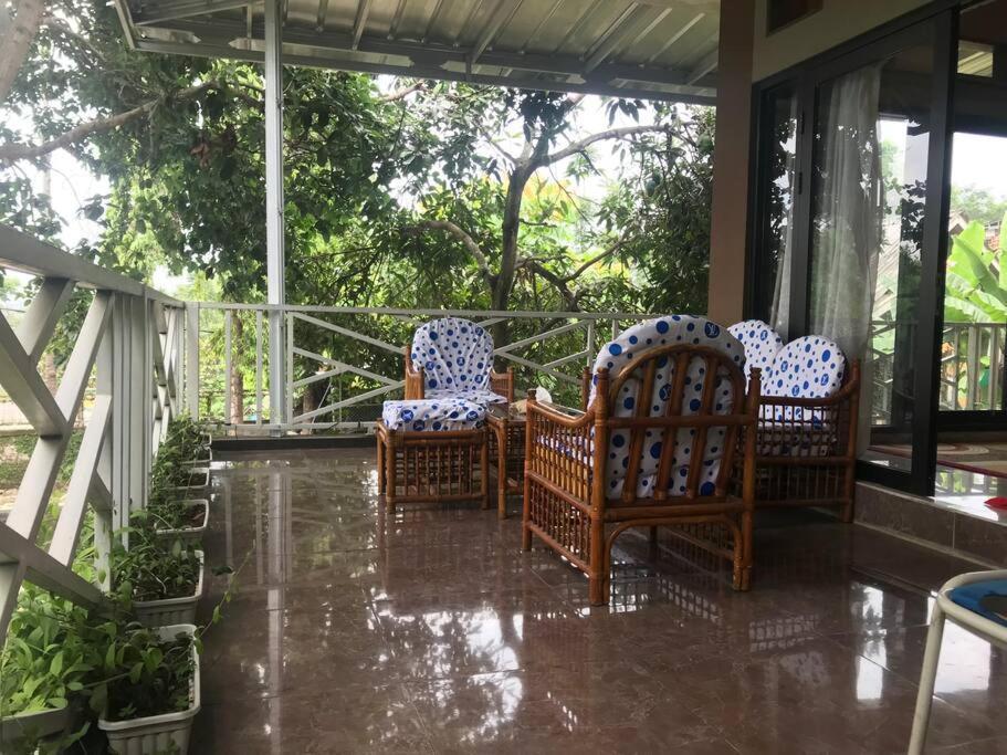 Villa Naumi Bandung Exterior foto